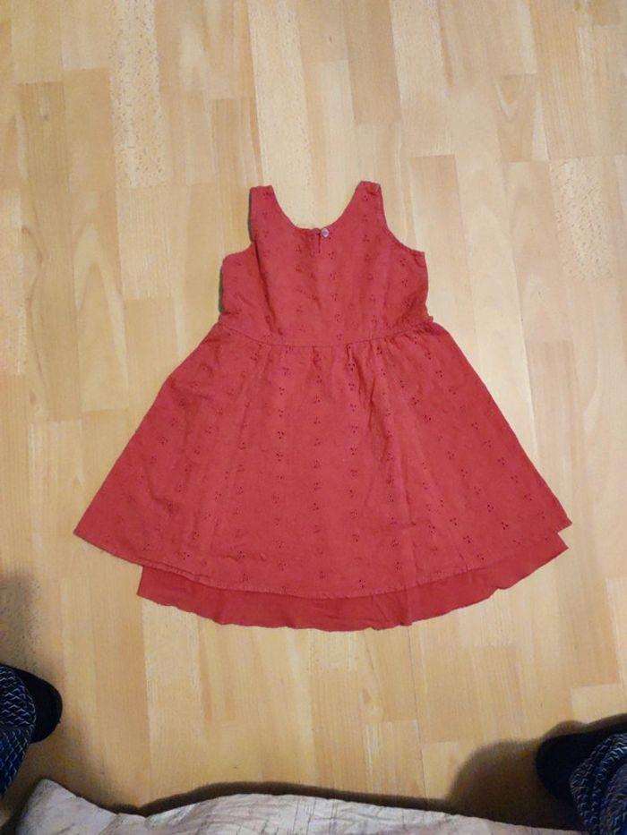 Robe taille 4 ans - photo numéro 4