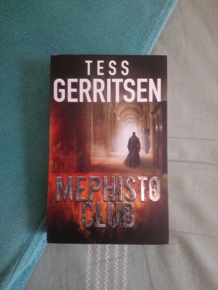 Roman Mephisto Club, Tess Gerritsen - photo numéro 1