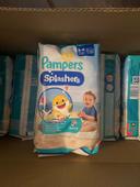 Couches Pampers splashers