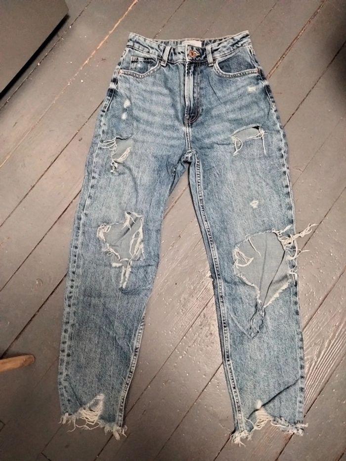 Magnifique jean Bershka taille xs - photo numéro 1