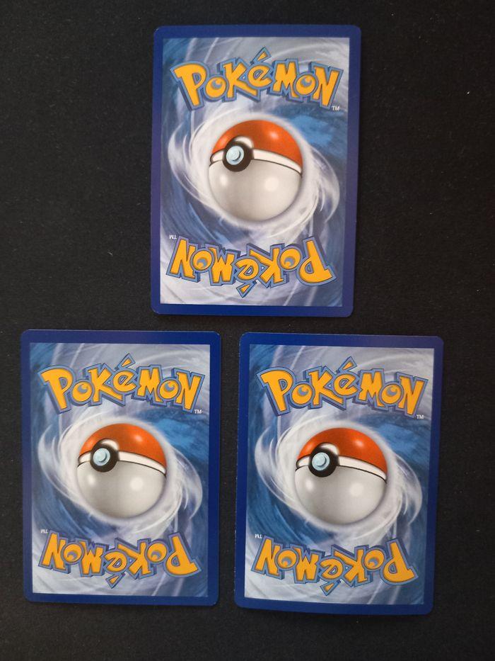 Lot cartes pokemon Épée Bouclier - photo numéro 2