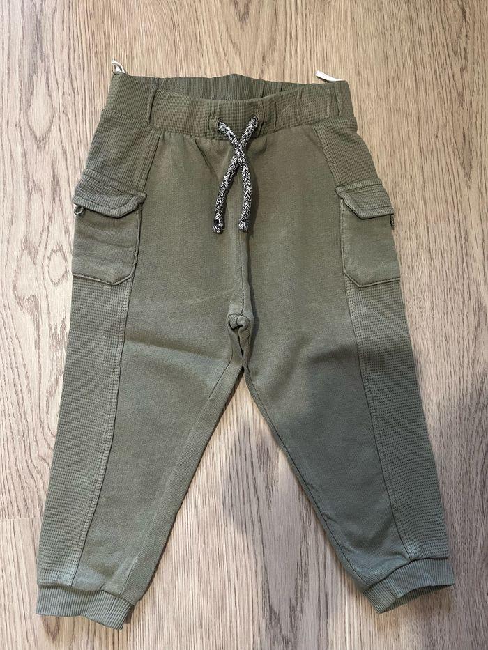 Pantalon bébé garçon C&A en Taille 18-24 mois / 92 cm - photo numéro 2