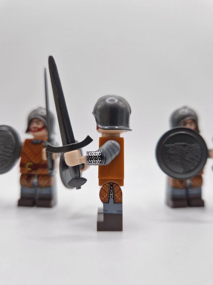 Figurines type lego 5 guerriers du loup game of thrones seigneur des anneaux / hobbit - photo numéro 3