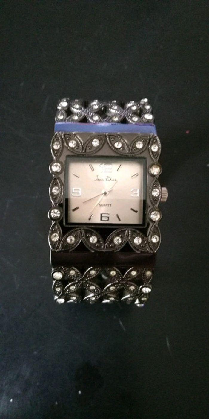 Montre femme - photo numéro 1