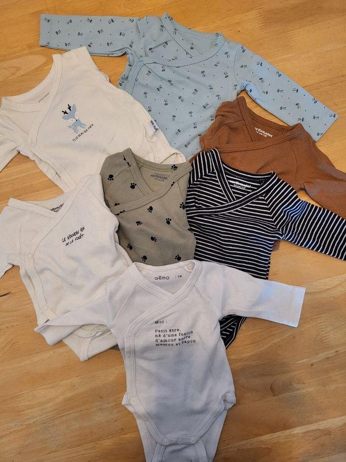 Lot Vêtements bébé 1 mois - photo numéro 4