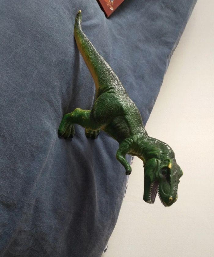 Figurine dinosaure