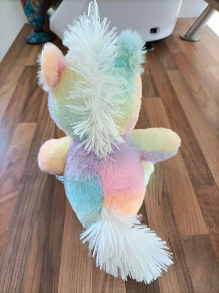 Jolie peluche licorne 🦄 multicolore - photo numéro 4