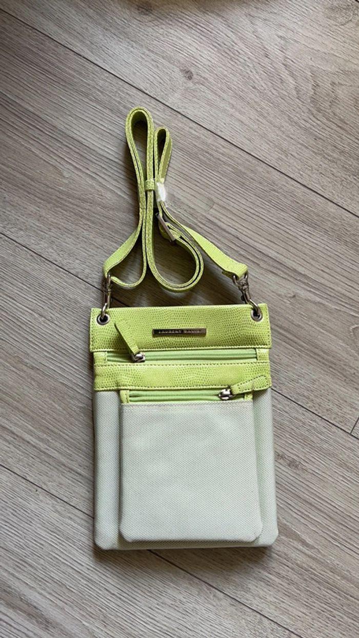 Petit sac vert - photo numéro 1