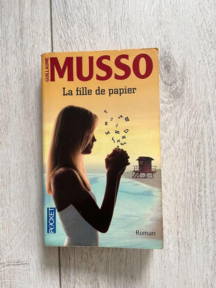 Livre La fille de papier de Guillaume Musso - photo numéro 1