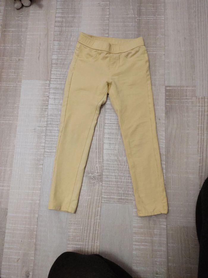 Pantalon jaune clair - photo numéro 1