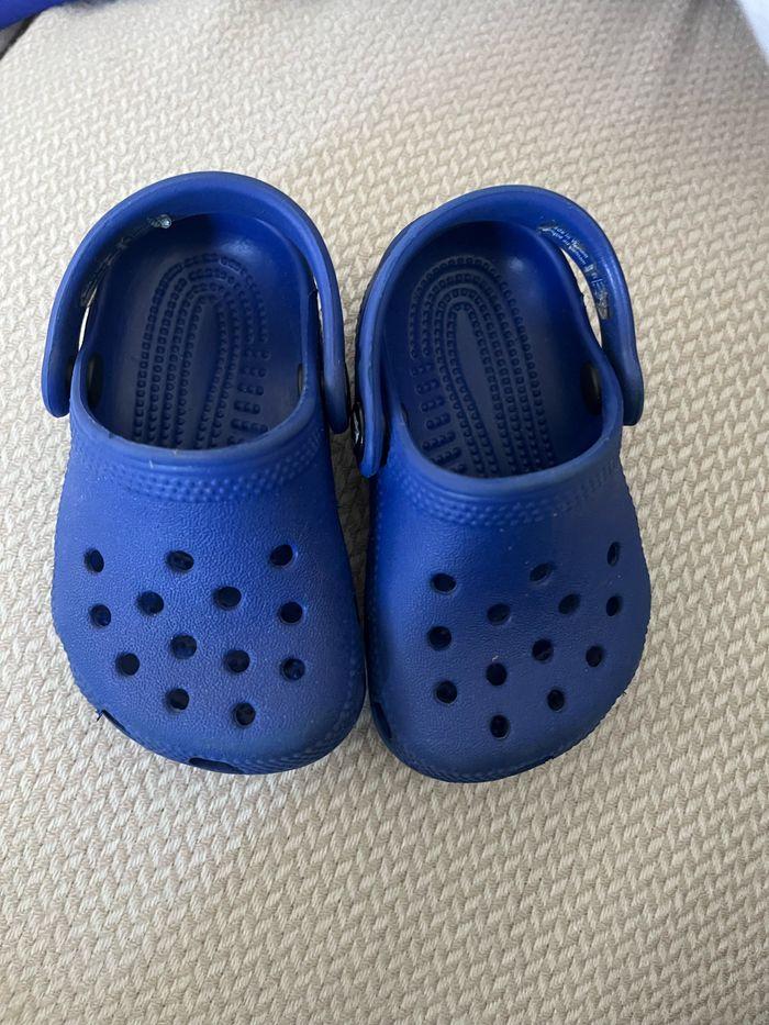 Crocs bleues - photo numéro 4