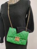 Petit sac vert neuf