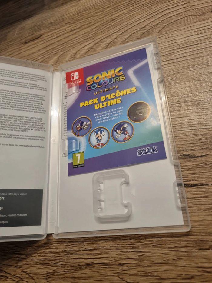 boîte du jeu avec sont code encore bon sonic colours pour Nintendo switch - photo numéro 4