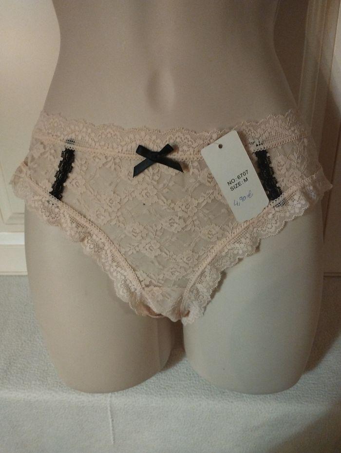 Ensemble de lingerie neuf avec armatures léger rembourrage 85 C et M pour le shorty - photo numéro 3