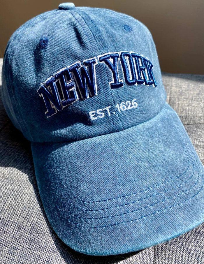 Casquette de baseball / casual brodée New York Navy NYC NЕUF - photo numéro 2