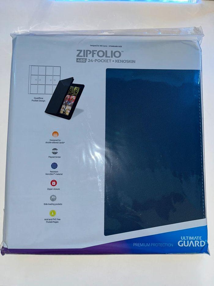 Binder bleu xenoskin zipfolio 480 cartes - photo numéro 1