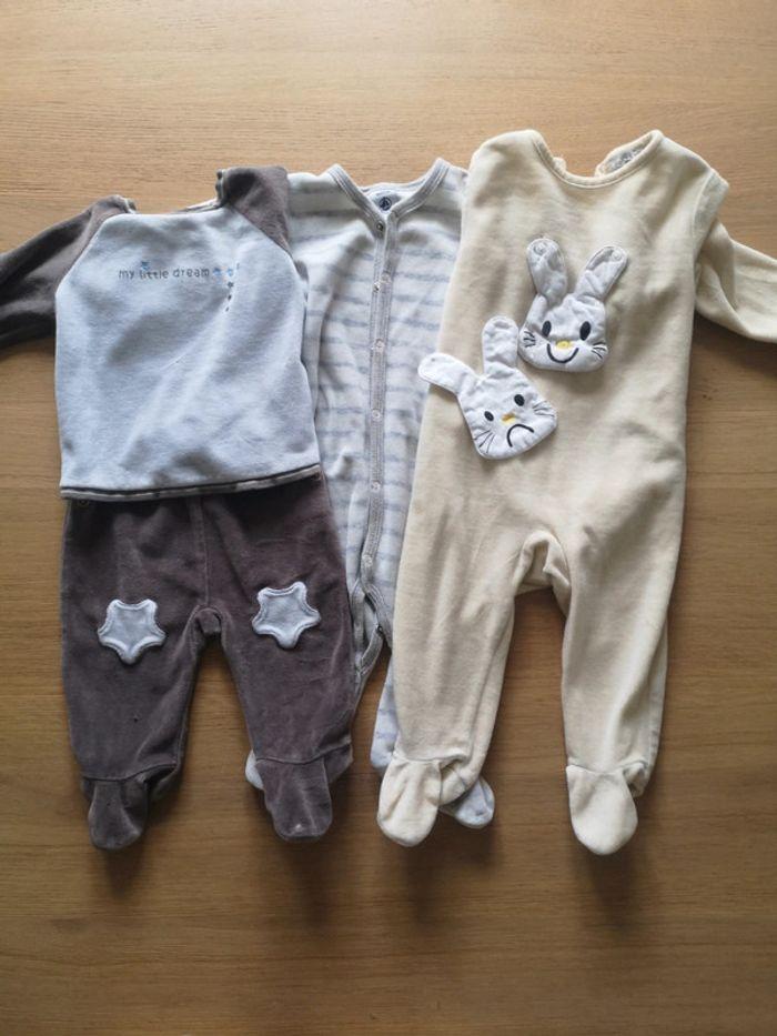 Lot de 3 pyjamas en velours taille 6 mois