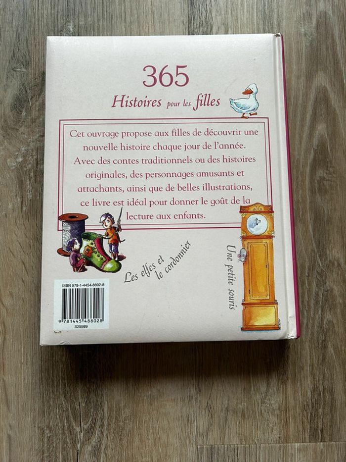 Livre : 365. Histoire pour les filles - photo numéro 2