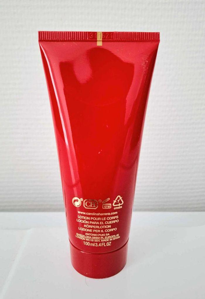 Lotion corps Very Good Girl Carolina Herrera - photo numéro 2