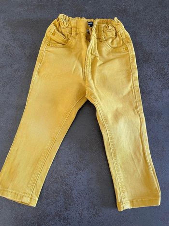 Pantalon jean jaune Kiabi 18 mois - photo numéro 1