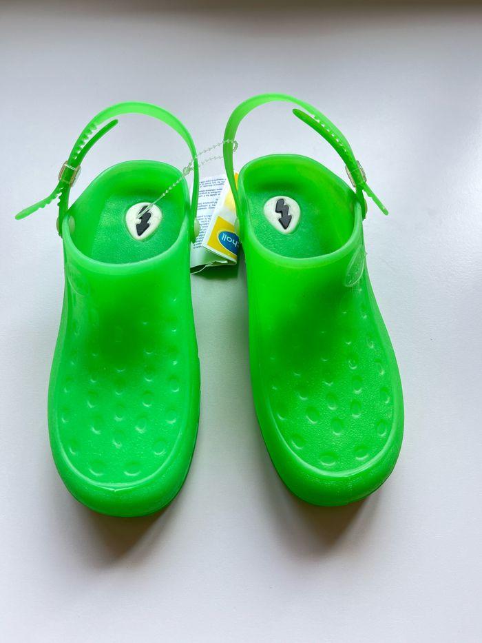 Crocs verts  / sandales d eau Dr Scholl 35/36 - photo numéro 1