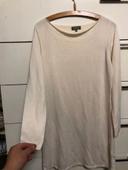 Pull long d hiver . Taille M. 38/40