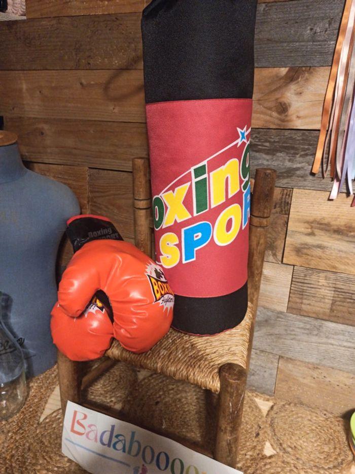 Jouet sac et gants de boxe tbe - photo numéro 2