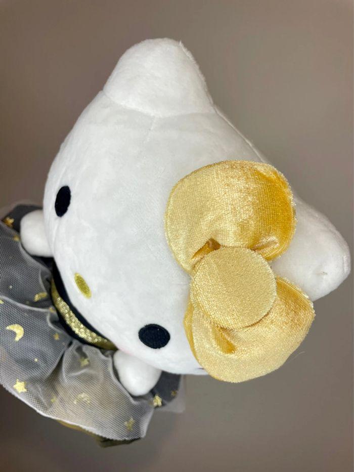 Peluche Hello Kitty en robe étoilée et pailletée 👗 💫 - photo numéro 14