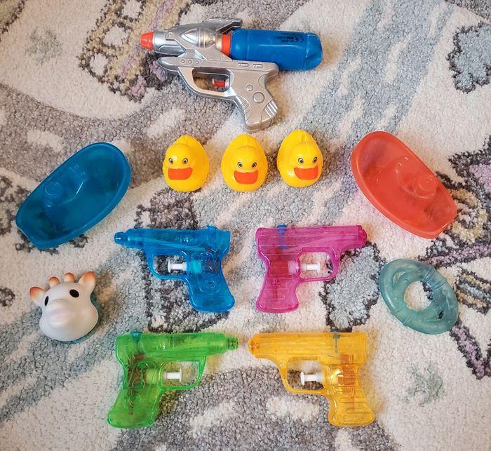 Lot jouets de bain 🤖