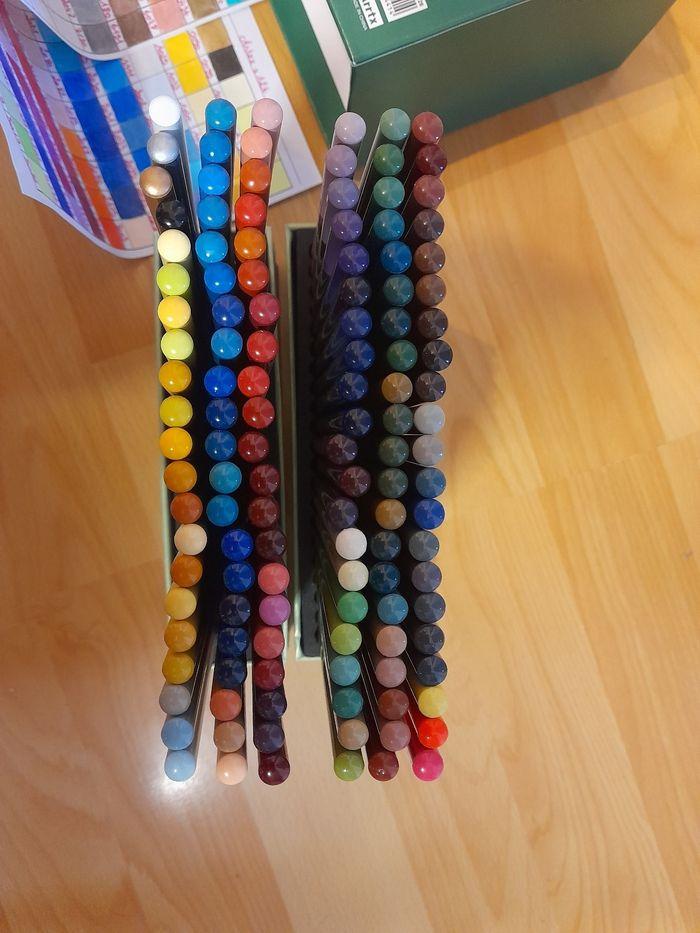 Crayons de couleurs arrtx 126 - photo numéro 3