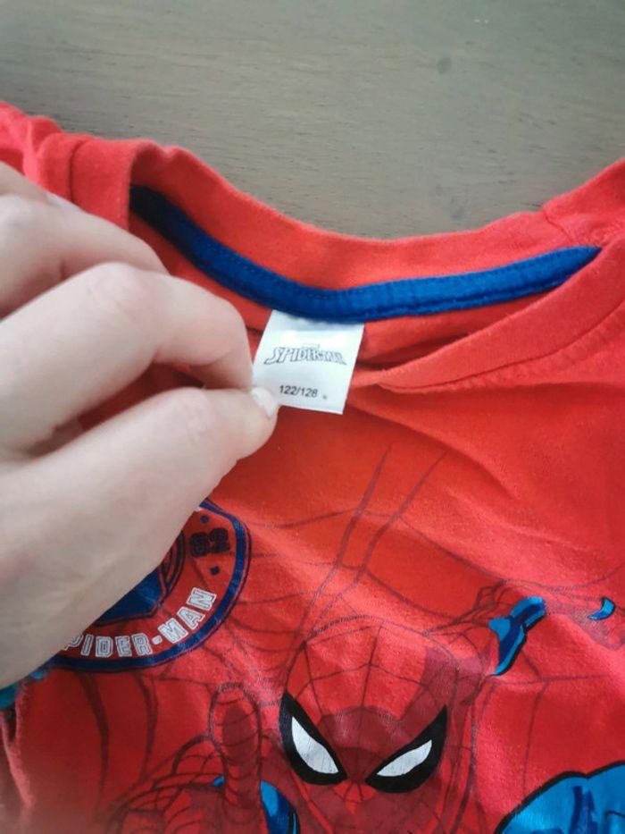 Pyjama short spiderman et un t-shirt de plus - photo numéro 7