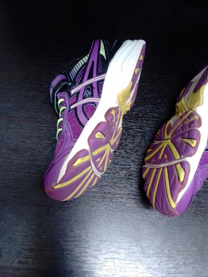 Basket Asics fille pointure 31,5 - photo numéro 8