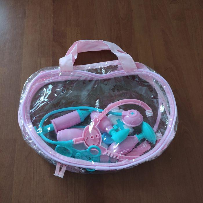 Jouet trousse de docteur bébé - photo numéro 1