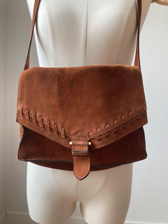 Sac pochette bandoulière croûte de cuir bovin effet daim - photo numéro 1