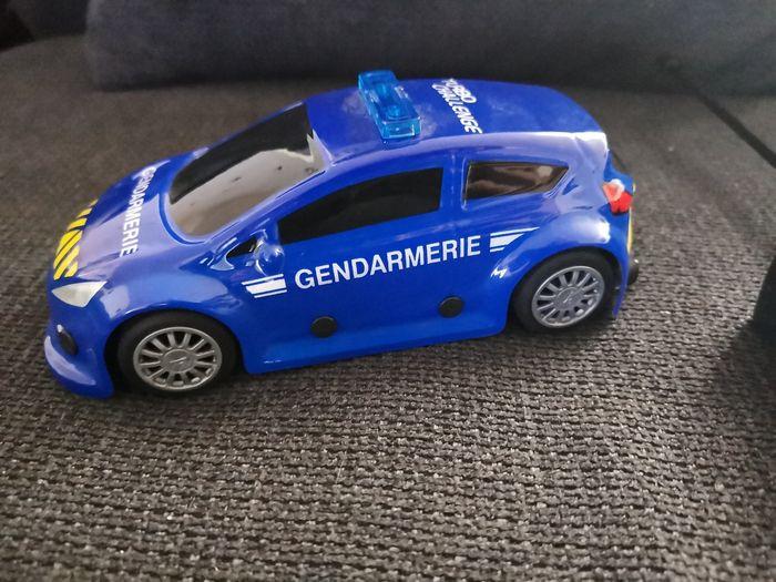 Voiture gendarmerie teleguidee radiocommandée - photo numéro 5