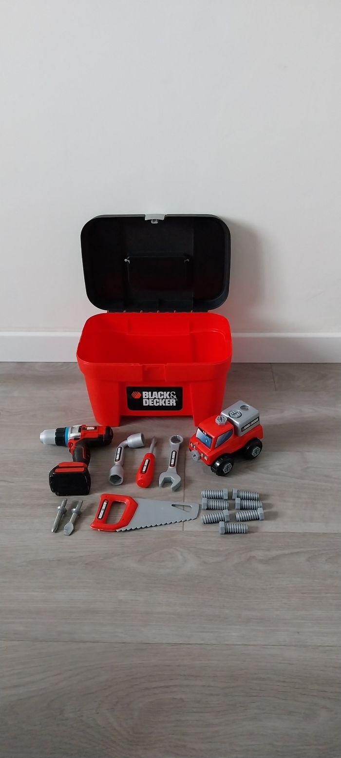 Boîte à outils black & decker 3 ans - photo numéro 2