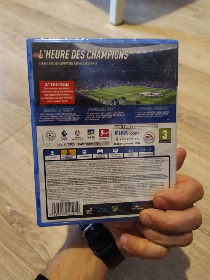 Jeu Fifa 19 Ps4 - photo numéro 3