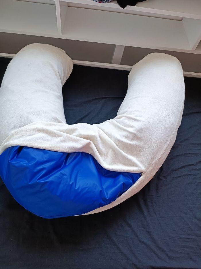 À SAISIR : Coussin Grossesse et Allaitement - photo numéro 4