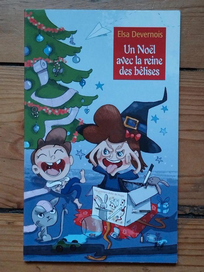 Livre jeune lecteur Un Noël avec la reine des bêtises - photo numéro 1