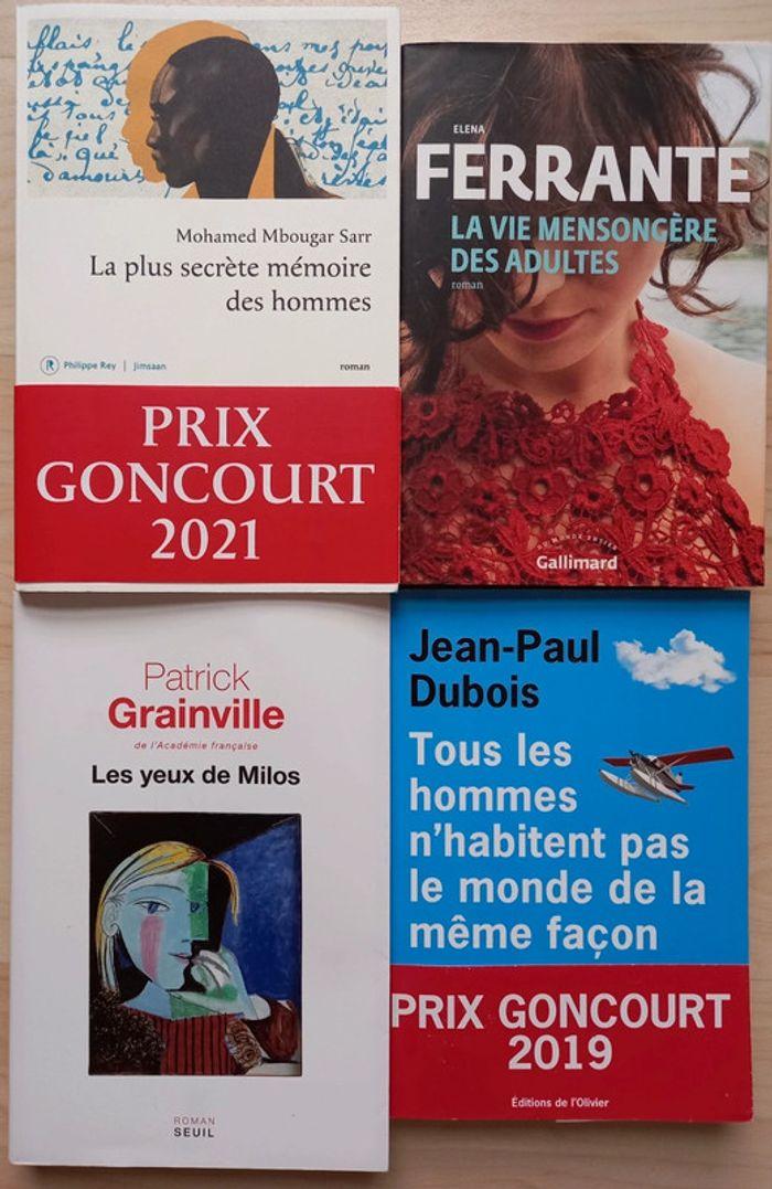 Divers livres grands formats - photo numéro 1