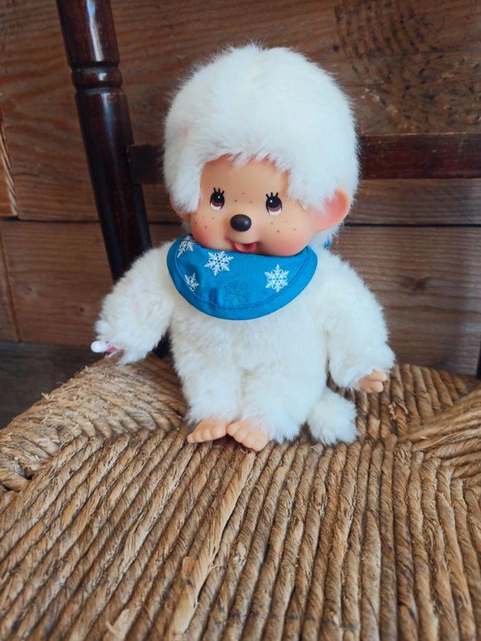 peluche kiki blanc bavoir neige tbe Monchhichi - photo numéro 2