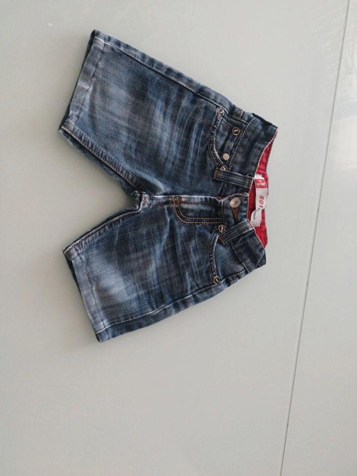 Short jeans Levi's taille 86 - photo numéro 1