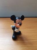 Mickey en Smoking