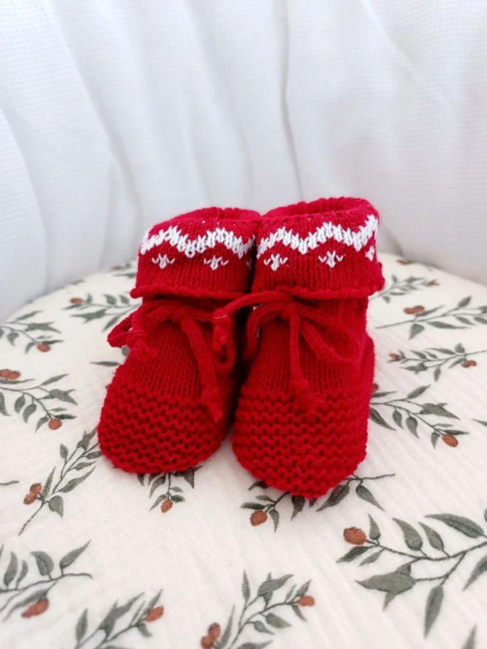 Chaussons maille rouge/blanc motifs 0/1 mois - photo numéro 2