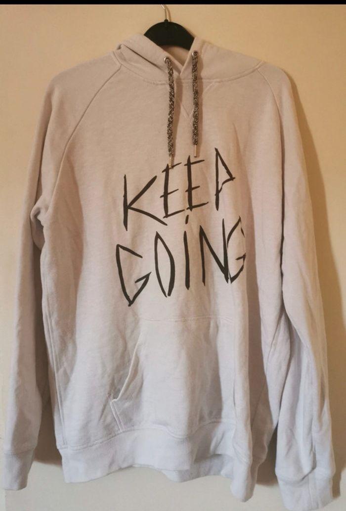 Pull à capuche "Keep Going" - photo numéro 2