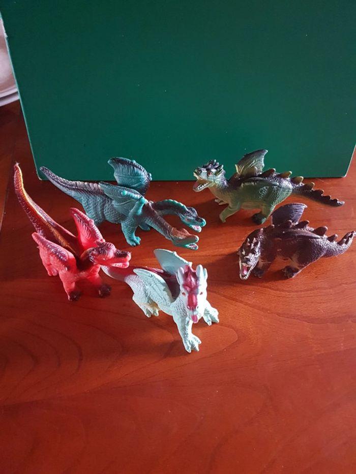 Lot de 5 dragons - photo numéro 1