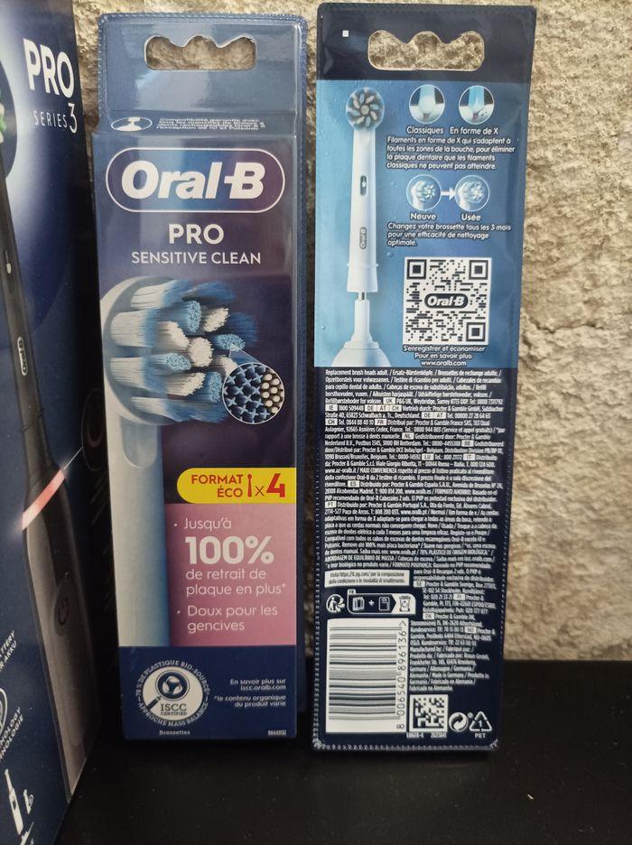 Lot Oral-B brosse à dents pro série 3 + 10 brossettes Sensitive clean sous blister - photo numéro 3