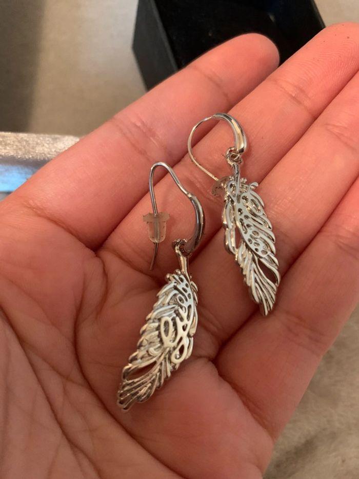 Boucles d'oreilles plumes pendantes en argent - photo numéro 7