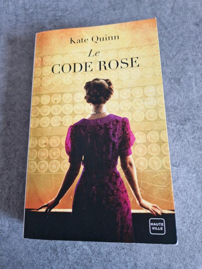 Le Code Rose Kate Quinn - photo numéro 1