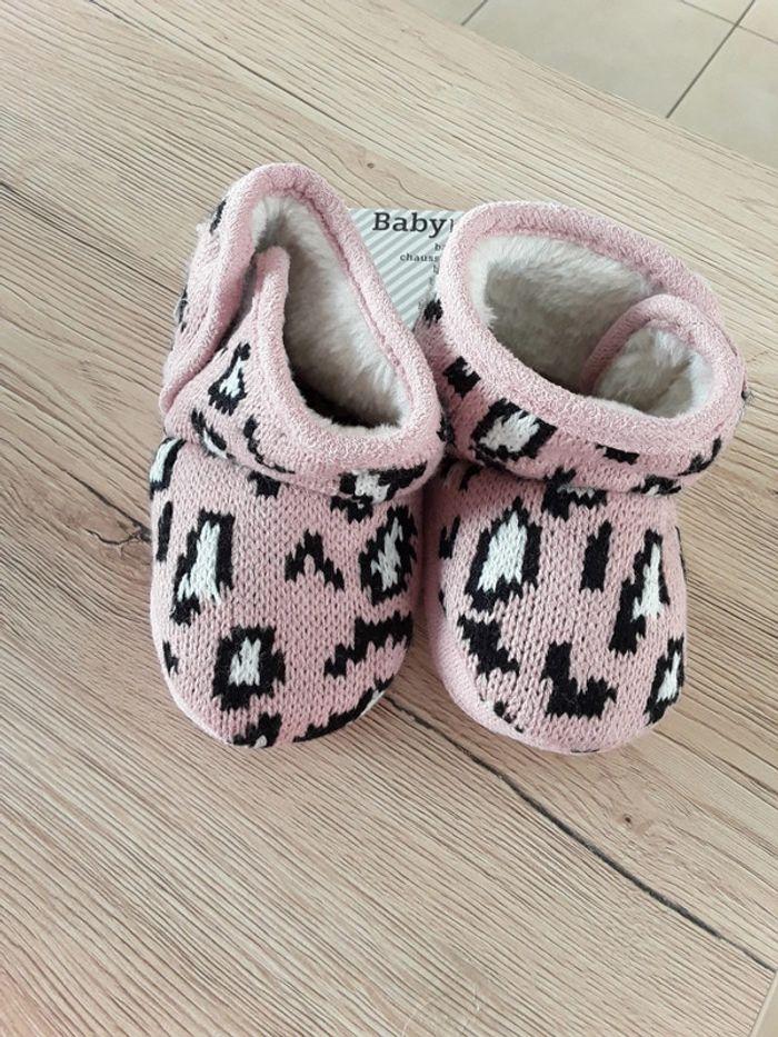 Chaussons bébé fille - photo numéro 1